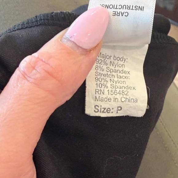 Black Lace Cap-Sleeve Dance Leotard - Picture 4 of 6